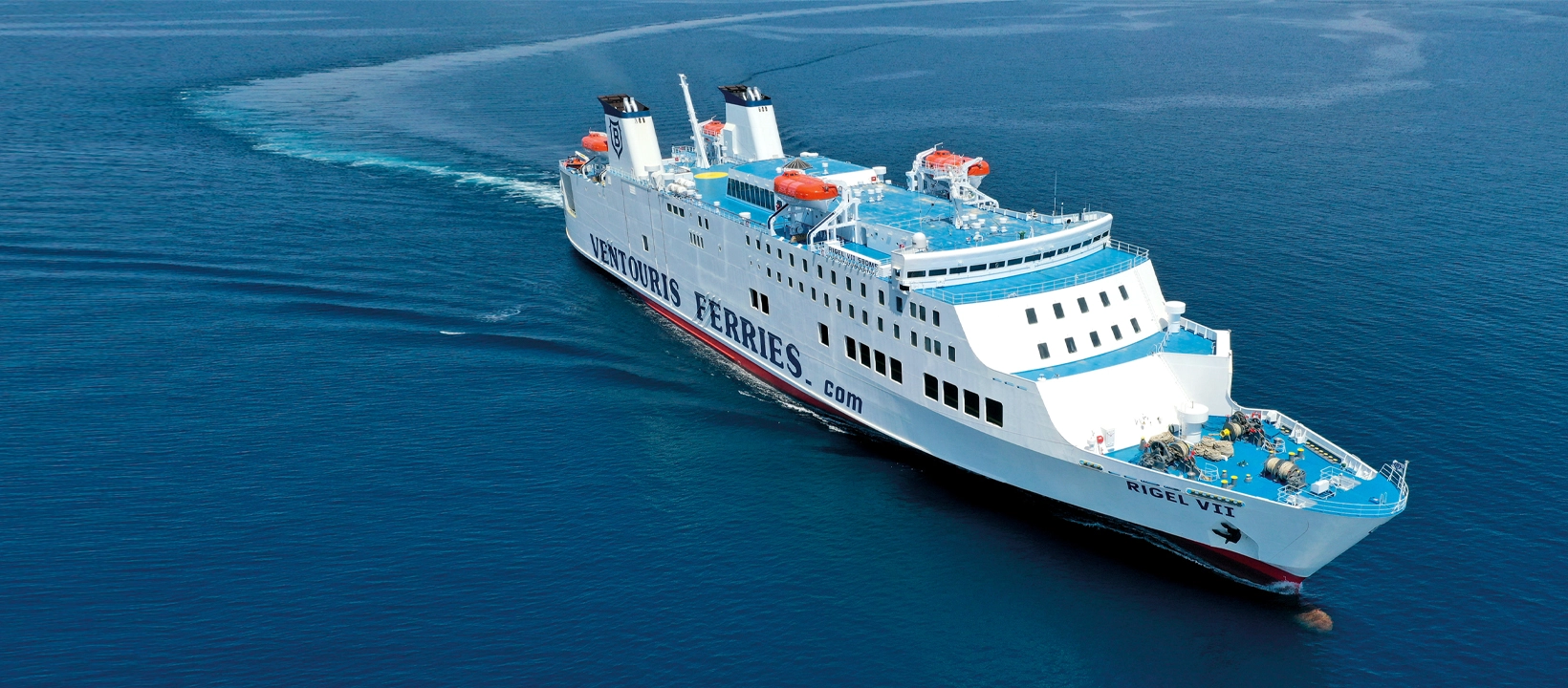 Prenota online sul Portale Sealines al miglior prezzo il tuo traghetto per l'Italia