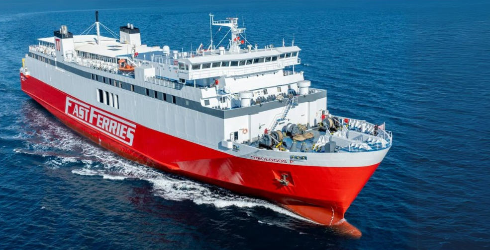 Traghetti Fast Ferries per le Cicladi