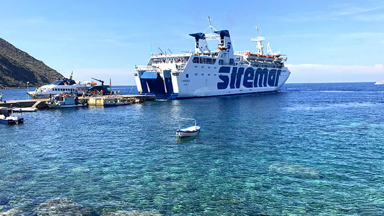 traghetto-siremar-itinerari-prezzi-e-offerte